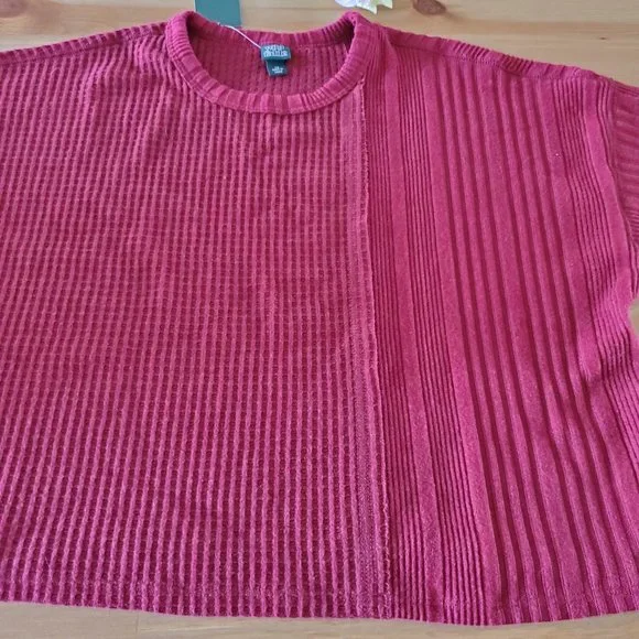 Wild Fable™ - Women's Long Sleeve Boxy Cropped T-Shirt Size XS Berry Red - Picture 5 of 6